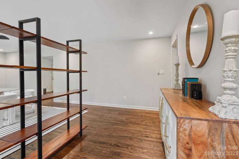 Property image 2 at 14 Crockett Avenue, Asheville, NC 28805