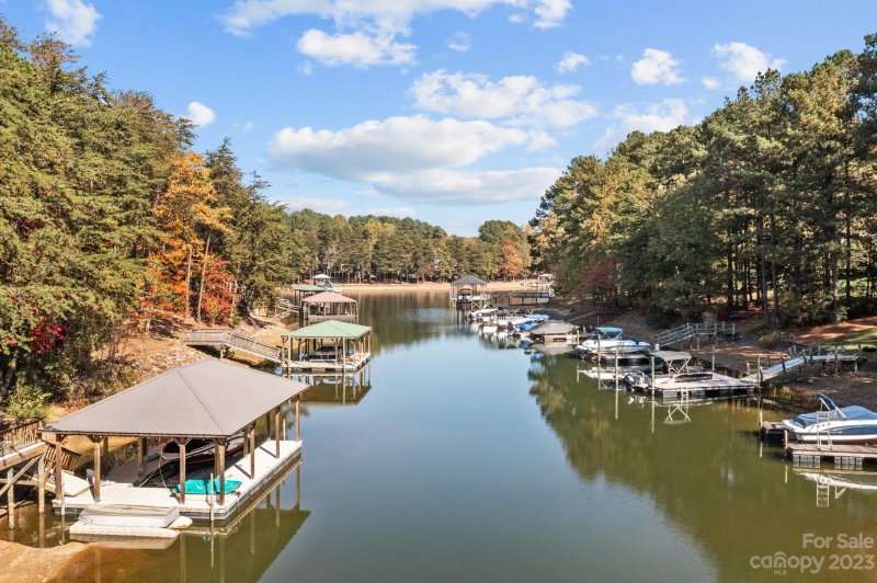 Property image 5 at 2483 Wellesbourne Lane, Sherrills Ford, NC 28673