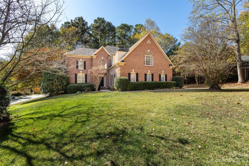 Property image 2 at 11909 Overlook Mountain Drive, Charlotte, NC 28216