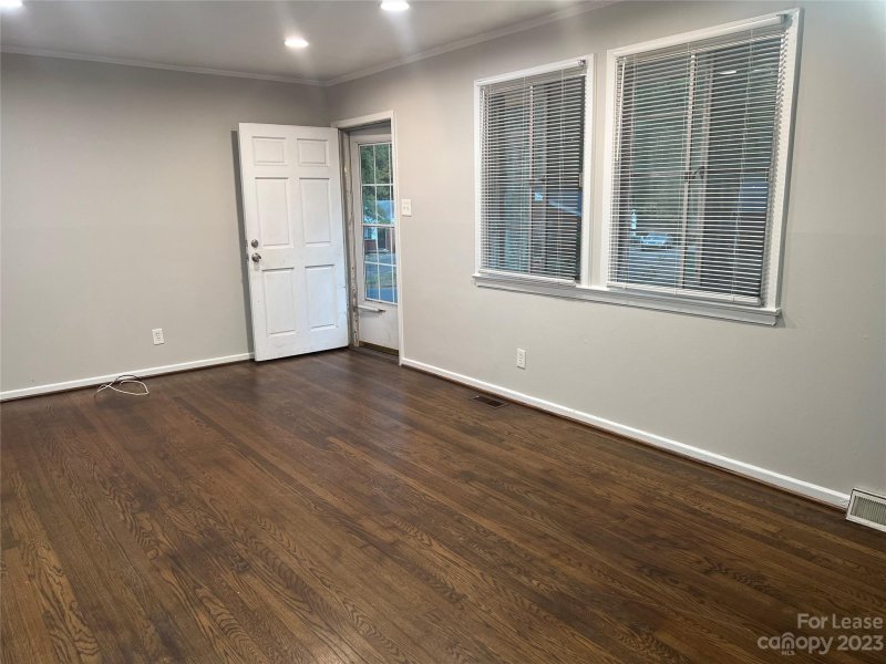 Property image 3 at 3020 Minnesota Road, Charlotte, NC 28208