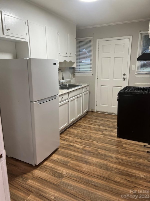 Property image 4 at 3020 Minnesota Road, Charlotte, NC 28208