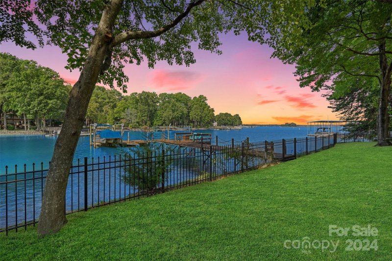 Property image 3 at 19515 Loom Lane, Cornelius, NC 28031