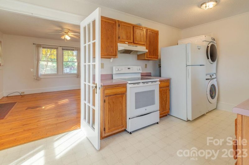 Property image 3 at 33 Blue Ridge Avenue, Asheville, NC 28806