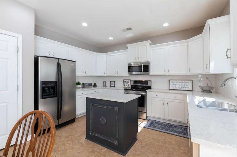 Property image 5 at 301 Memory Lane, Rock Hill, SC 29732