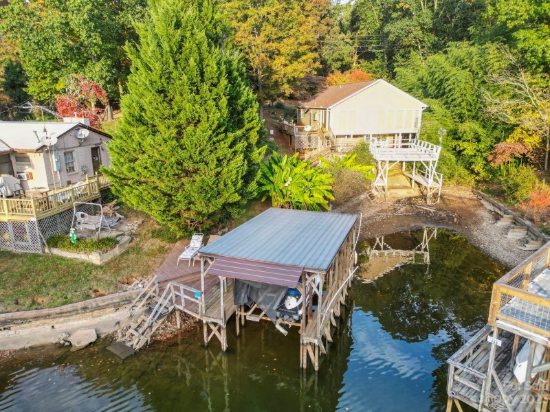 Property image 2 at 458 Pinehaven Drive, New London, NC 28127