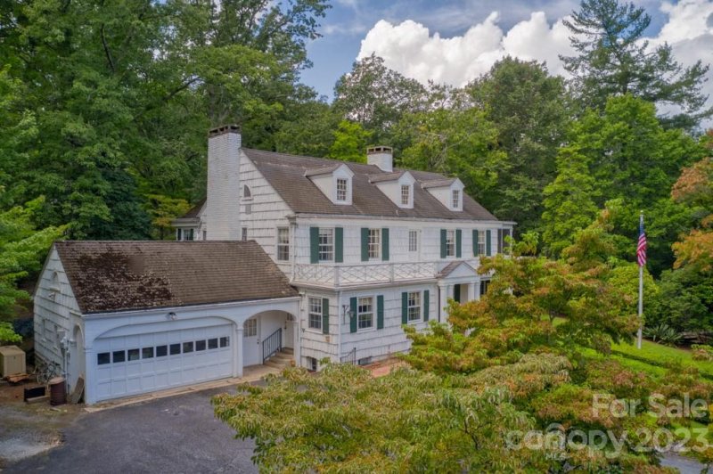 Property image 4 at 766 Carolina Drive, Tryon, NC 28782