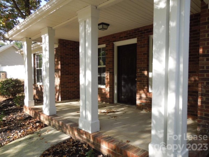 Property image 2 at 427 Reed Creek Road, Mooresville, NC 28117