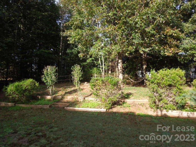 Property image 3 at 427 Reed Creek Road, Mooresville, NC 28117