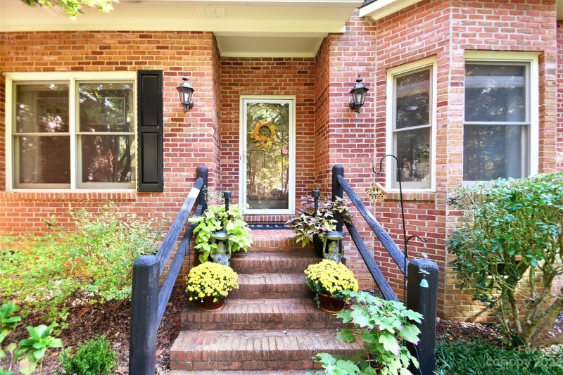 Property image 2 at 4513 Ferguson Circle, Waxhaw, NC 28173