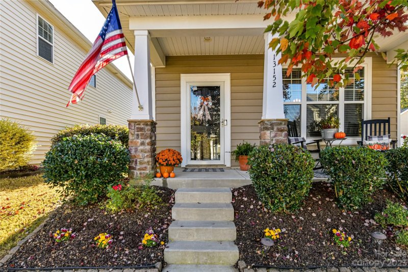 Property image 3 at 13152 Heath Grove Drive, Huntersville, NC 28078