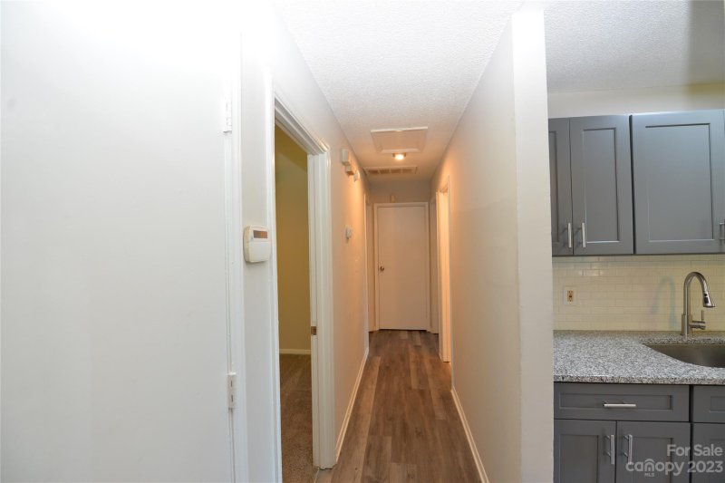 Property image 5 at 4409 Mckinley Drive, Charlotte, NC 28208