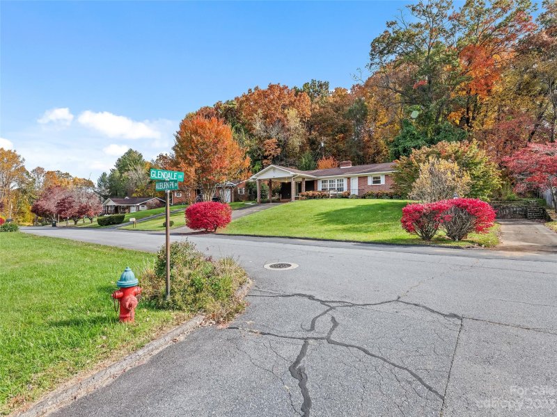 Property image 2 at 151 Auburn Park Drive, Waynesville, NC 28786