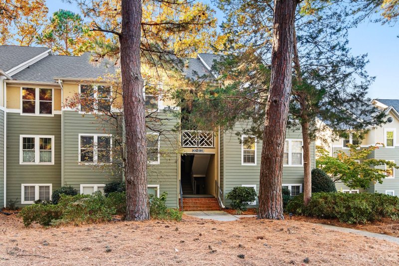 Property image 3 at 20119 Henderson Road, Cornelius, NC 28031