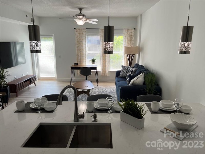 Property image 4 at 1320 Fillmore Avenue, Charlotte, NC 28203