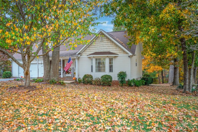 Property image 4 at 116 Greenwich Drive, Statesville, NC 28677