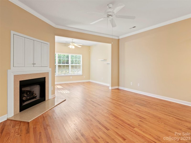 Property image 3 at 112 Victoria Park Drive, Hendersonville, NC 28792