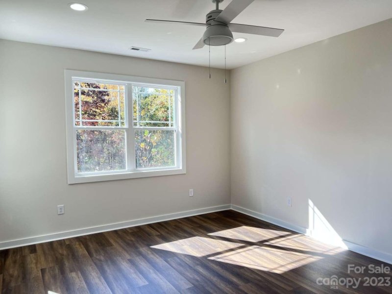 Property image 3 at 2854 15th Avenue Place, Hickory, NC 28602