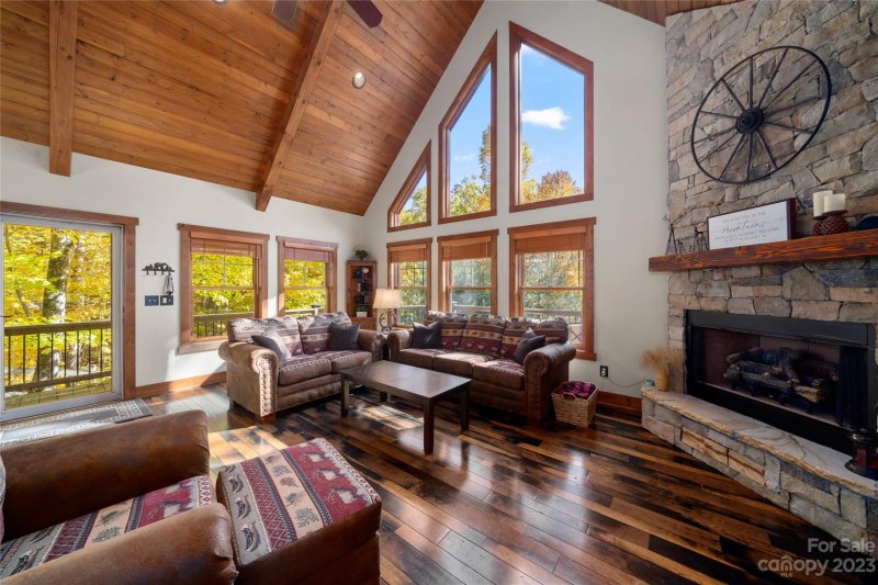 Property image 4 at 13 Miners Trace Road, Burnsville, NC 28714