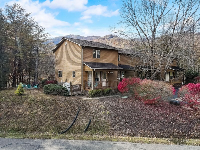 Property image 2 at 151 Country Club Drive, Whittier, NC 28789