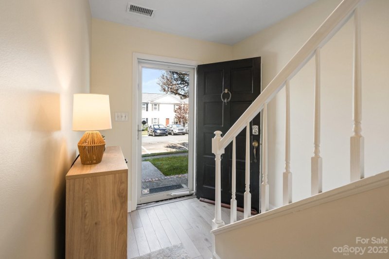 Property image 4 at 8083 Regent Park Lane, Charlotte, NC 28210