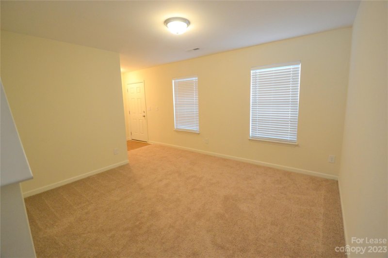 Property image 4 at 9423 Bradstreet Commons Way, Charlotte, NC 28215