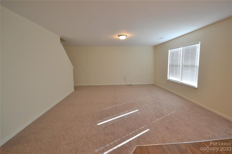 Property image 5 at 9423 Bradstreet Commons Way, Charlotte, NC 28215