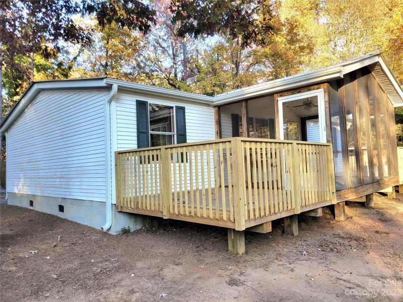 Property image 2 at 133 6th Avenue, New London, NC 28127