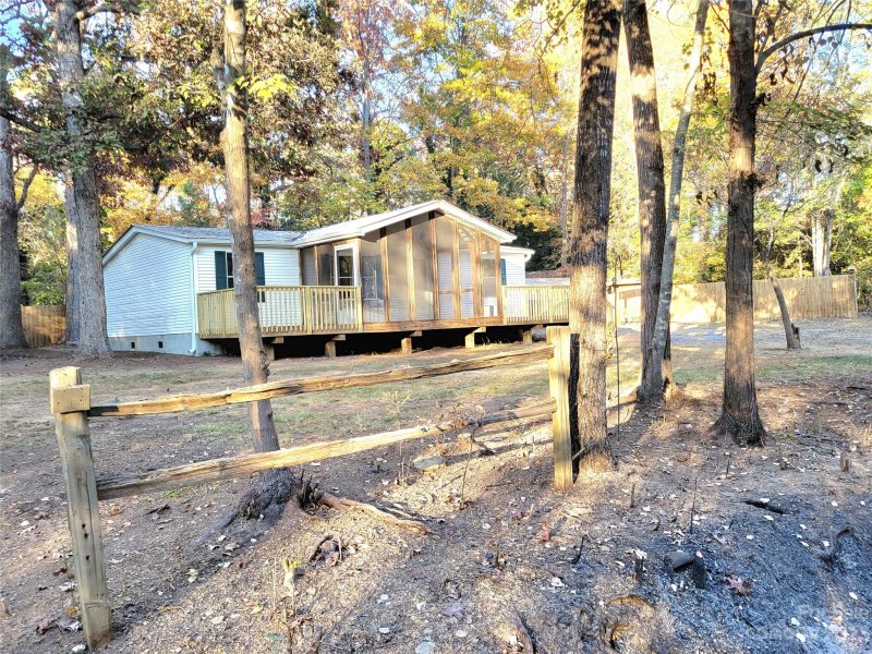 Property image 3 at 133 6th Avenue, New London, NC 28127