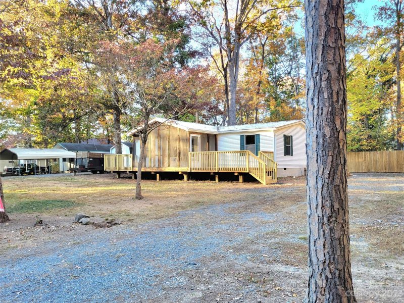 Property image 5 at 133 6th Avenue, New London, NC 28127