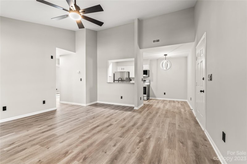 Property image 5 at 9609 Vinca Circle, Charlotte, NC 28213