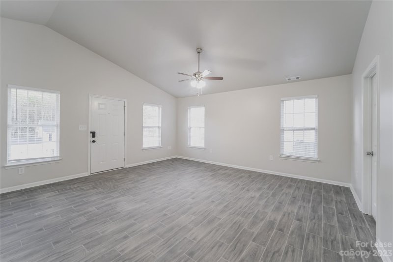 Property image 4 at 6223 Dumont Lane, Charlotte, NC 28269