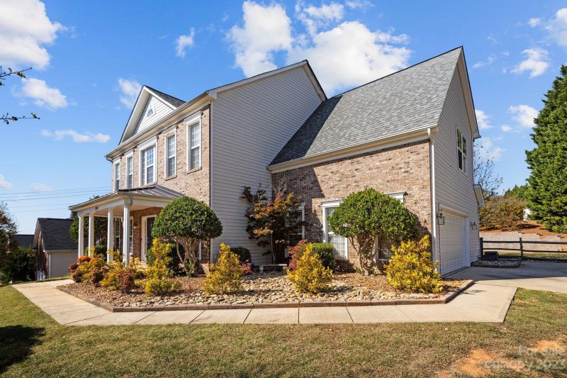 Property image 2 at 11609 Foggy Bank Lane, Charlotte, NC 28214