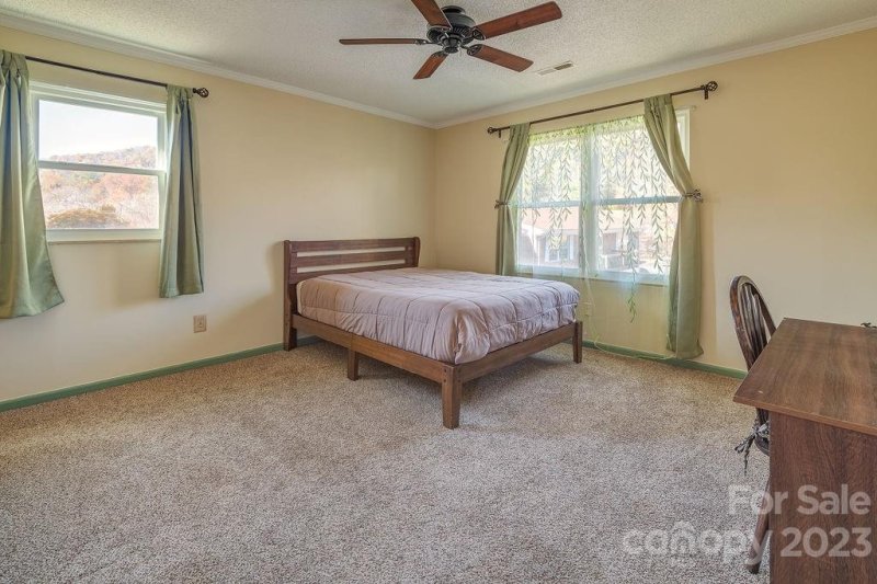 Property image 5 at 27 Capri Lane, Hendersonville, NC 28791