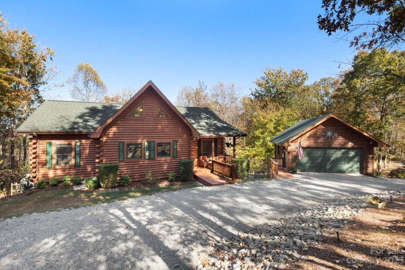 210 Hidden Lake Parkway