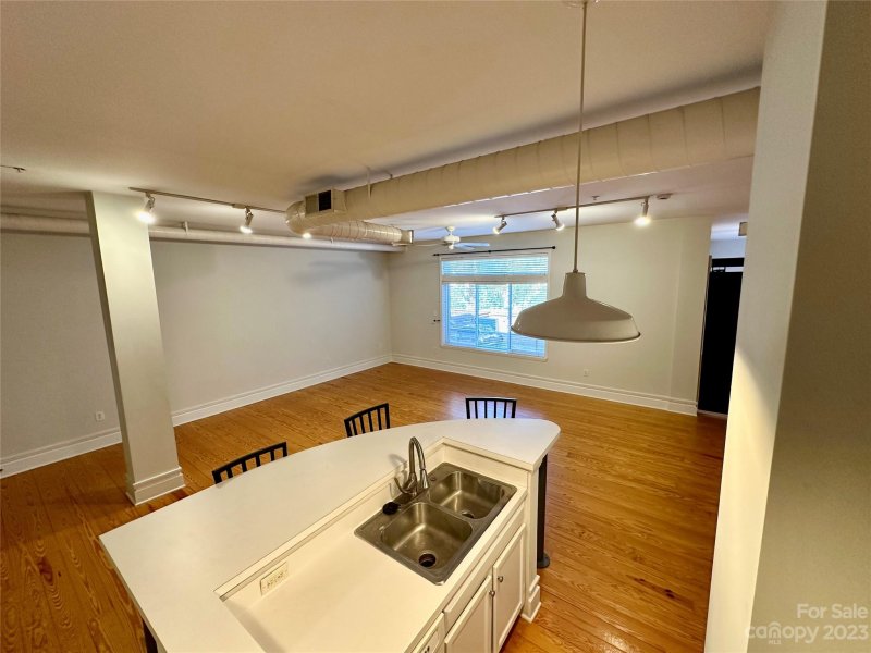 Property image 5 at 404 Laurel Avenue, Charlotte, NC 28204