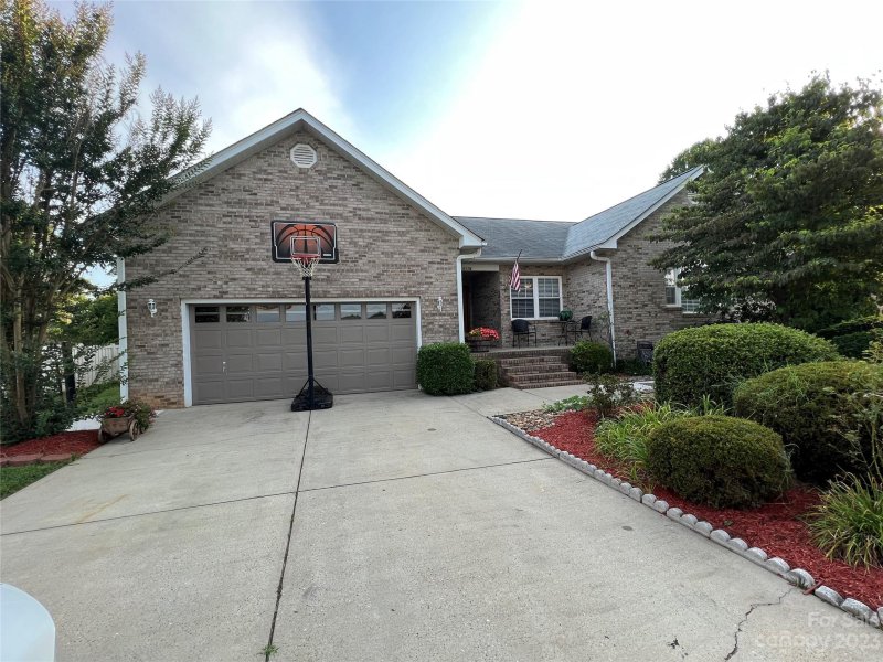 5175 Olde School Drive