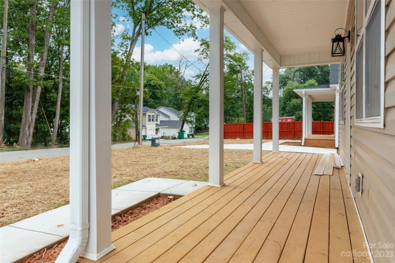 Property image 4 at 3728 Oakwood Road, Charlotte, NC 28269