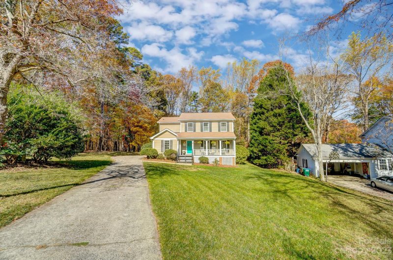 Property image 3 at 13905 Double Girth Court, Matthews, NC 28105