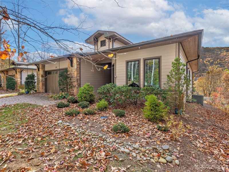 Property image 2 at 171 Plateau Drive, Maggie Valley, NC 28751