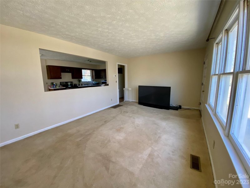 Property image 4 at 715 Clearview Drive, Hendersonville, NC 28792