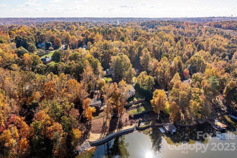 Property image 3 at 5392 Gunpowder Drive, Hickory, NC 28601