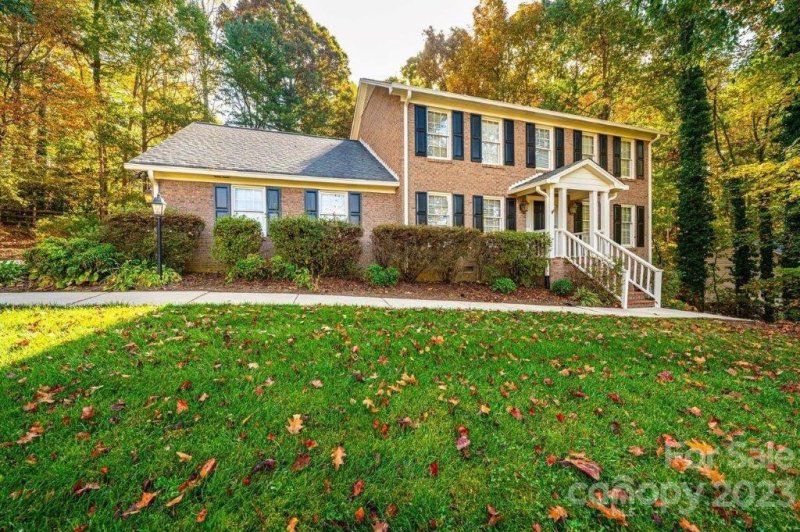 Property image 4 at 5392 Gunpowder Drive, Hickory, NC 28601