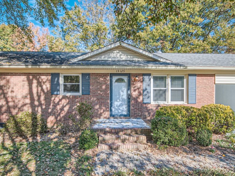 15125 Catawba Circle