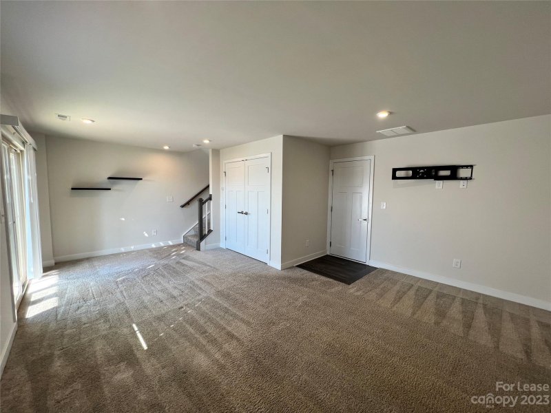 Property image 3 at 109 Helm Lane, Mooresville, NC 28117