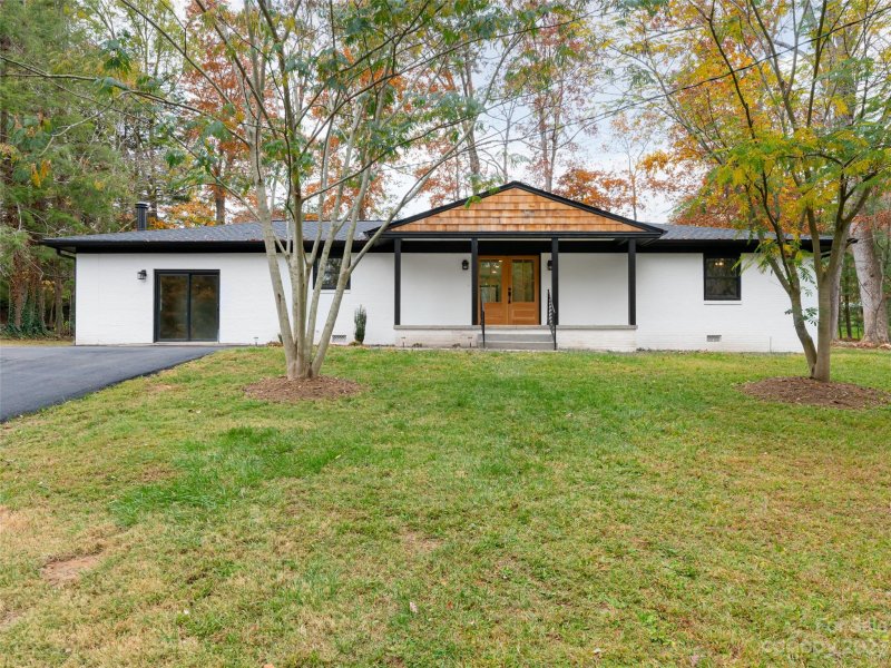 Property image 2 at 26 Forestdale Drive, Asheville, NC 28803
