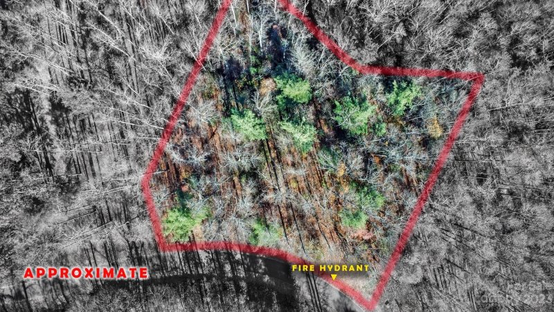 Property image 3 at 358 Solomon Circle, Hendersonville, NC 28739