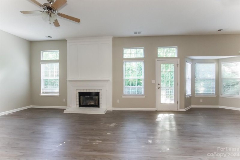 Property image 4 at 11724 Long Forest Drive, Charlotte, NC 28269