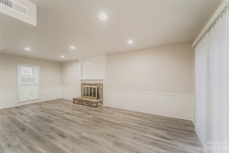 Property image 5 at 5128 Chestnut Lake Drive, Charlotte, NC 28227