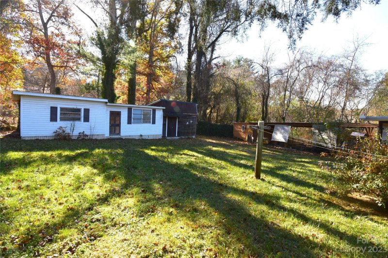 Property image 3 at 459 Beach Drive, Hendersonville, NC 28792