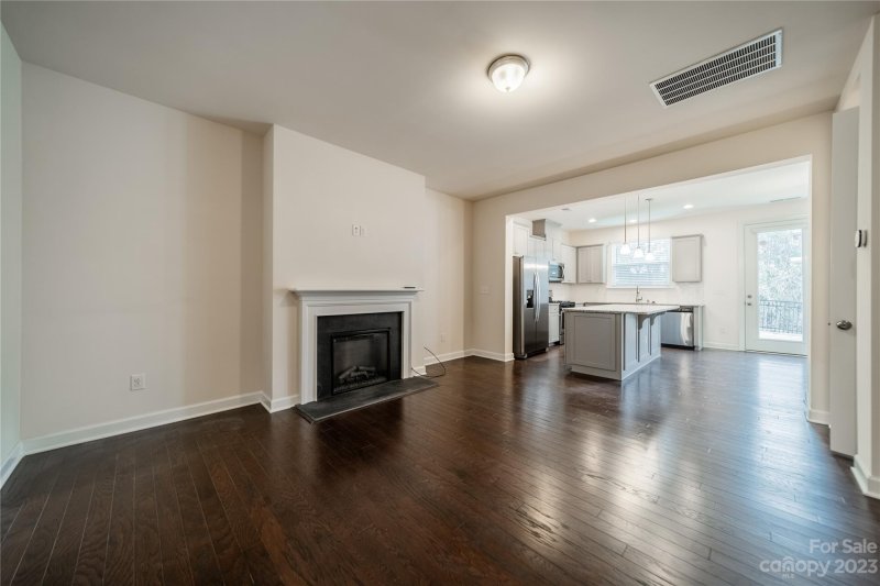 Property image 5 at 9253 Glenburn Lane, Charlotte, NC 28278